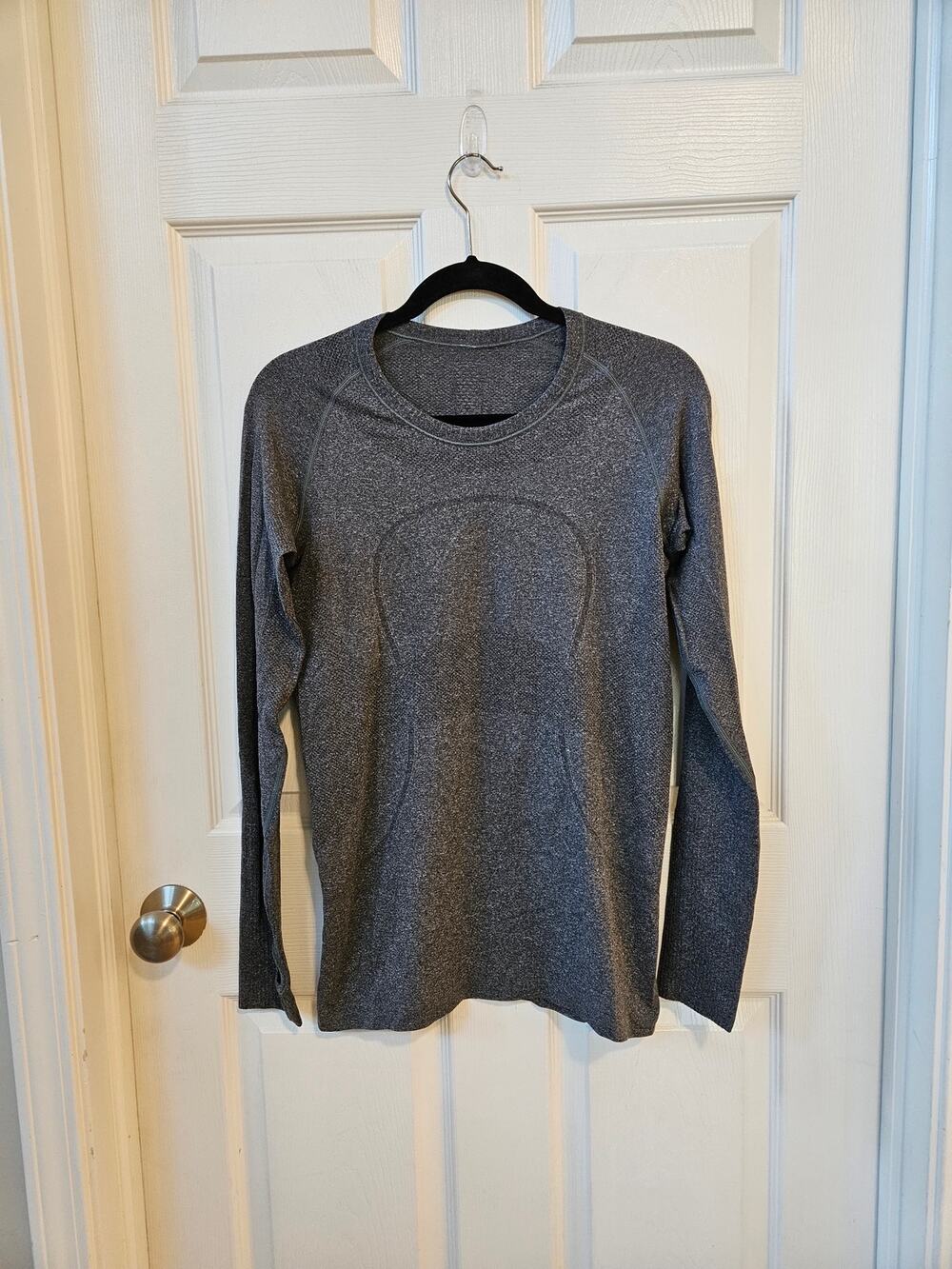 Lululemon Swiftly Tech Long Sleeve Top Size 8 Gray Heather Running Workout